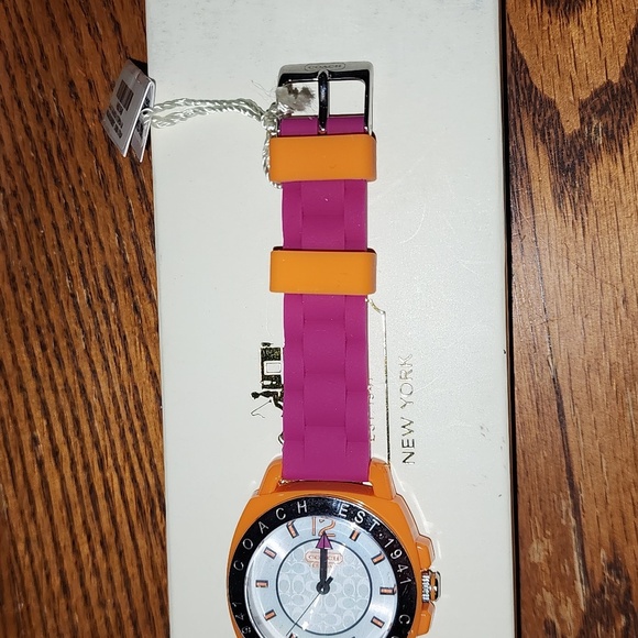 NWT Coach Pink and Orange Stainless Steel Watch - Picture 4 of 13